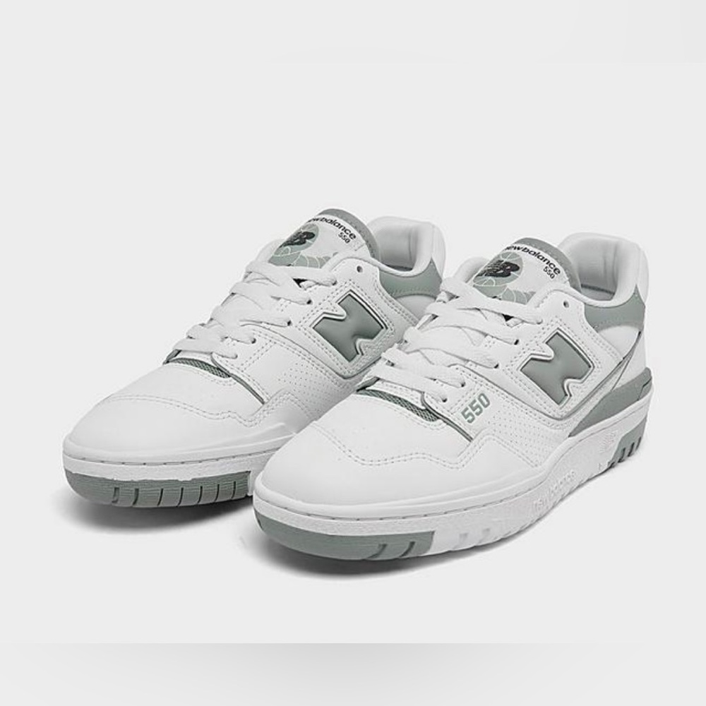 Women’s New Balance 550